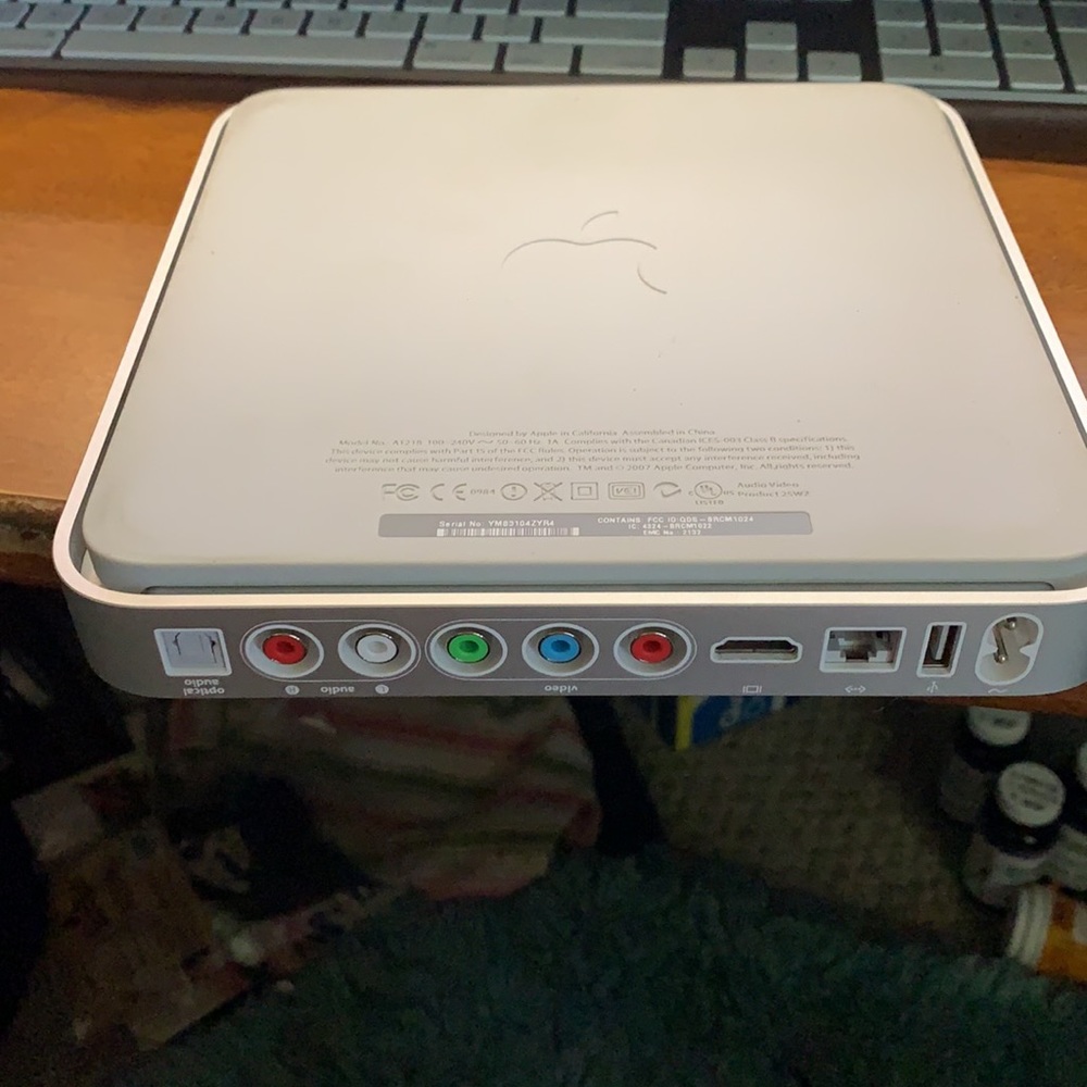 Apple TV first generation - Picture 3 of 4
